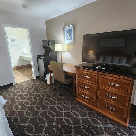 Ramada Bayside Inn & Suites Eureka Luaran gambar