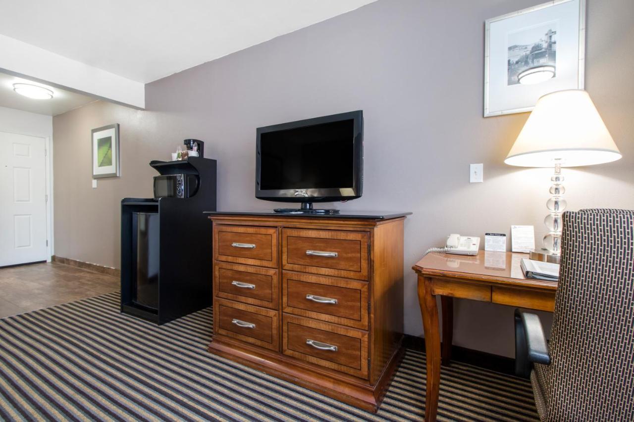 Ramada Bayside Inn & Suites Eureka Luaran gambar