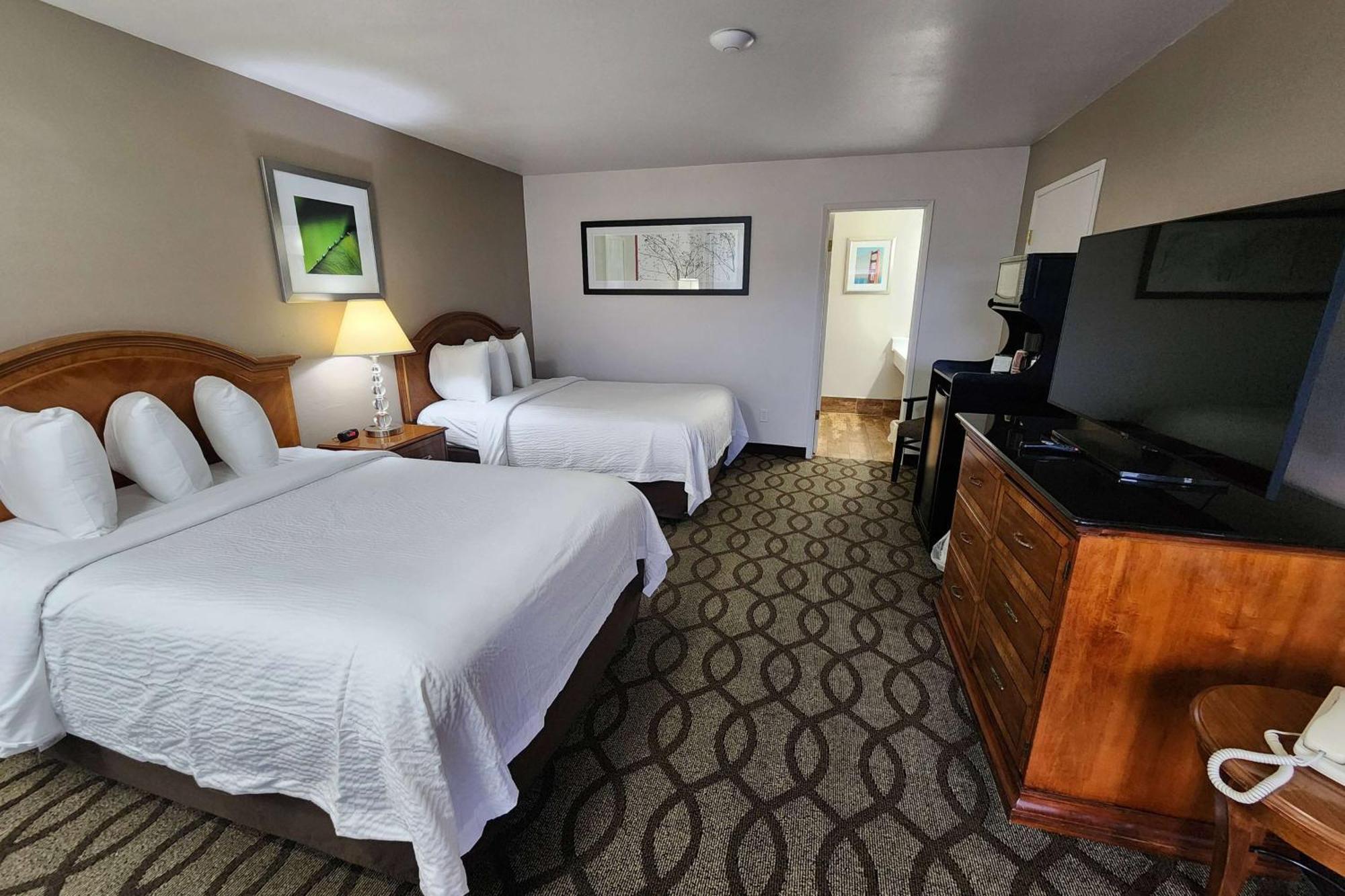Ramada Bayside Inn & Suites Eureka Luaran gambar