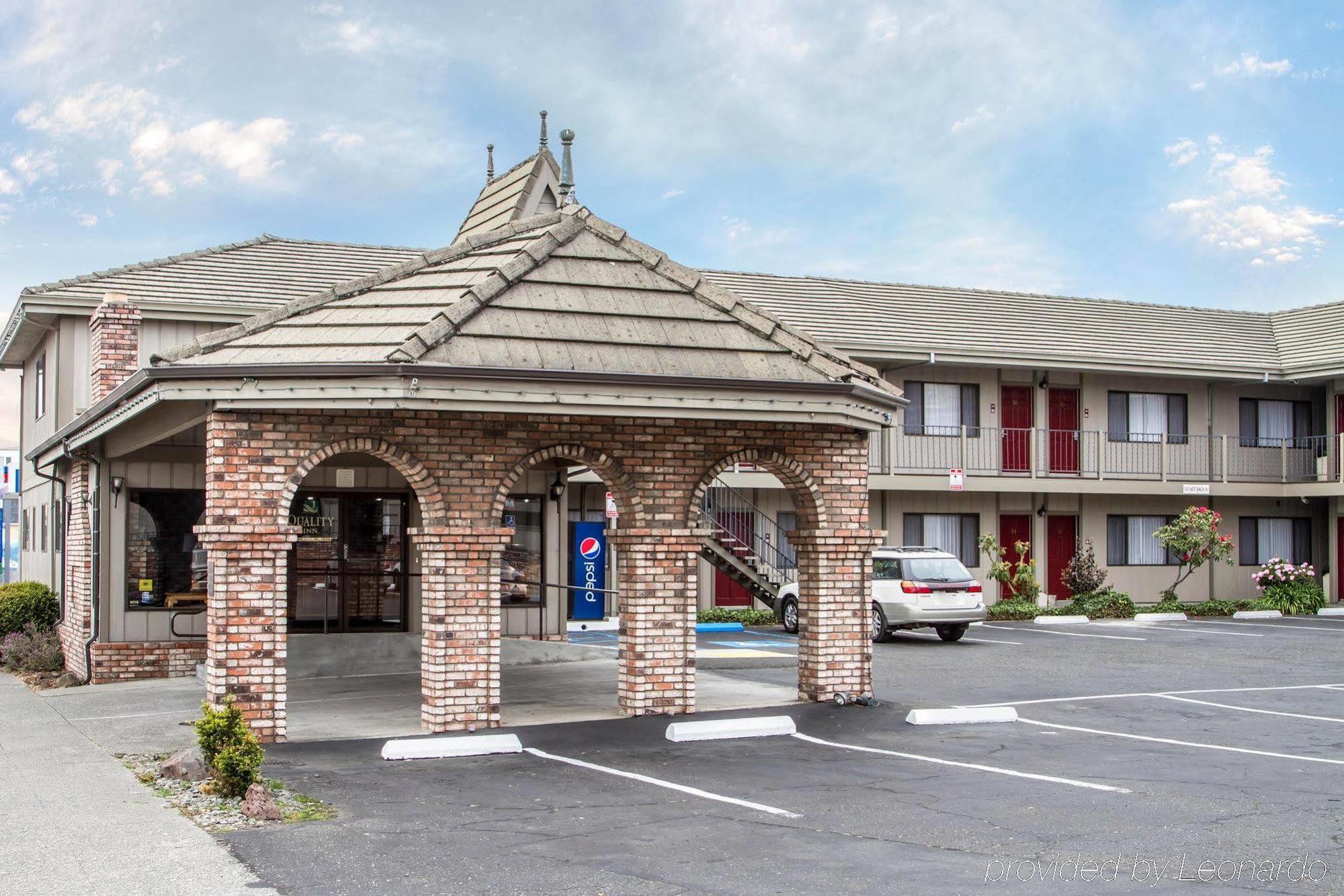 Ramada Bayside Inn & Suites Eureka Luaran gambar