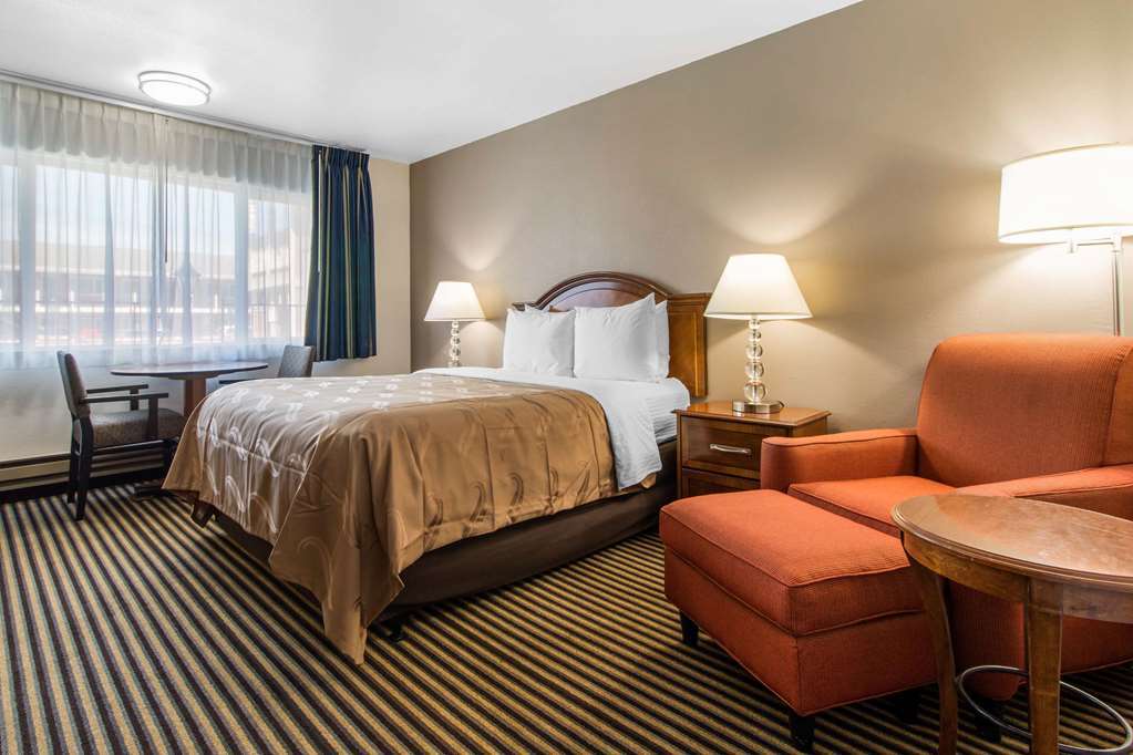 Ramada Bayside Inn & Suites Eureka Bilik gambar