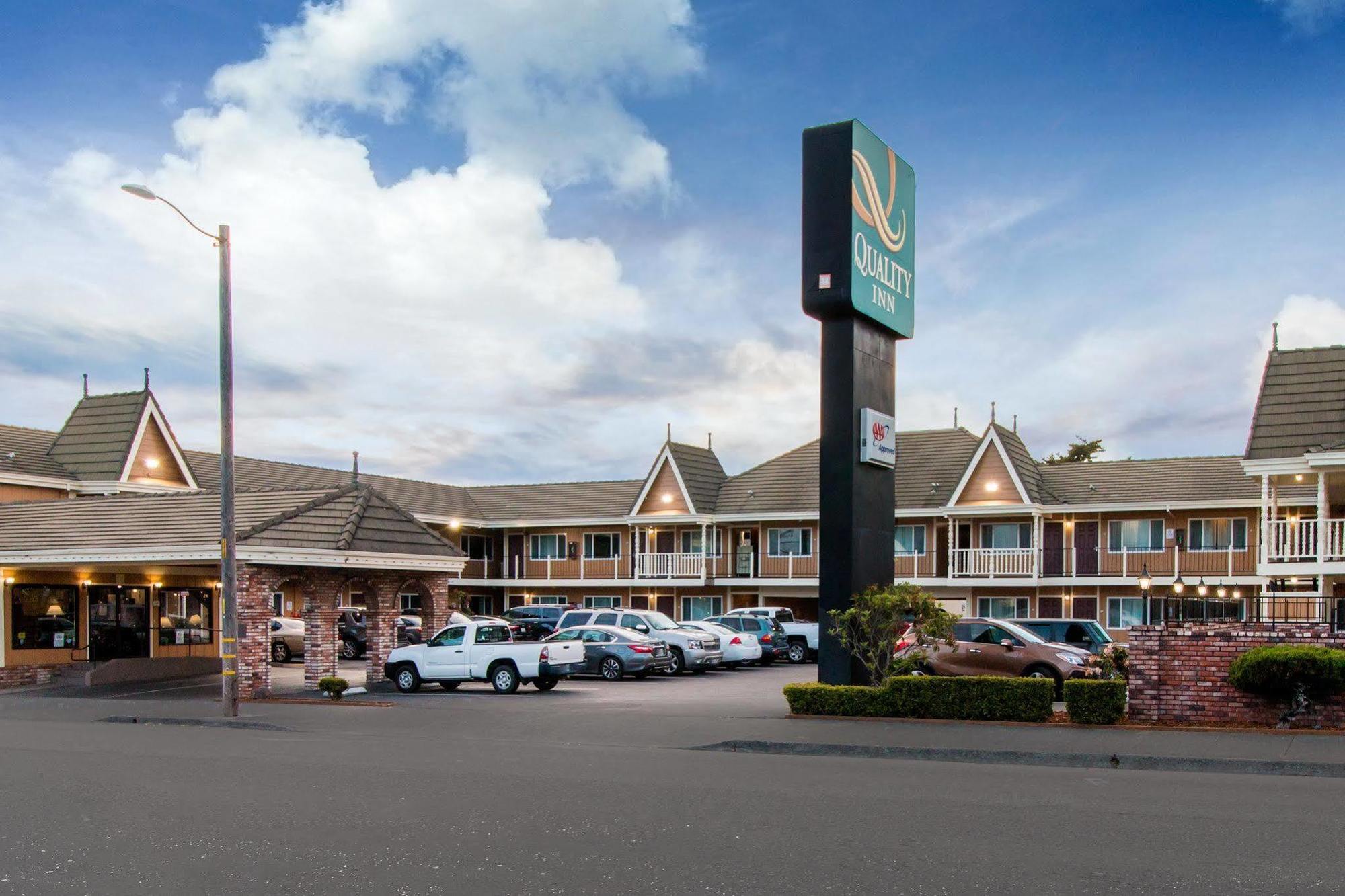 Ramada Bayside Inn & Suites Eureka Luaran gambar
