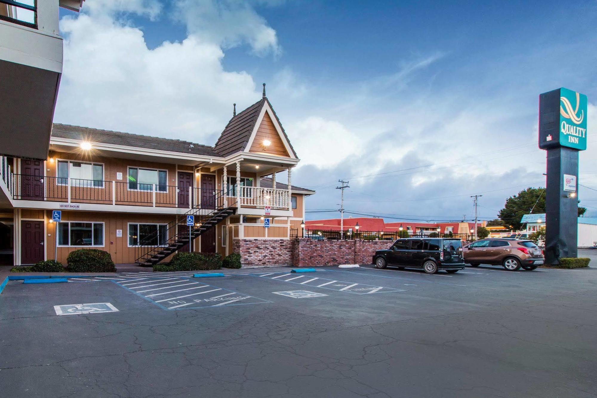 Ramada Bayside Inn & Suites Eureka Luaran gambar